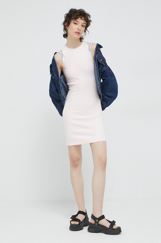 Šaty Tommy Jeans DW0DW15350.PPYX růžová SS23