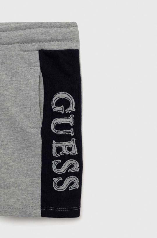 CHLAPEC Dětské kraťasy Guess N3RD03.KA6R3.PPYX šedá