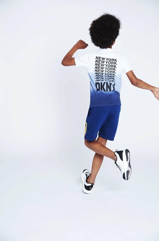 Chlapec Detské krátke nohavice Dkny D24785.162.174 tmavomodrá