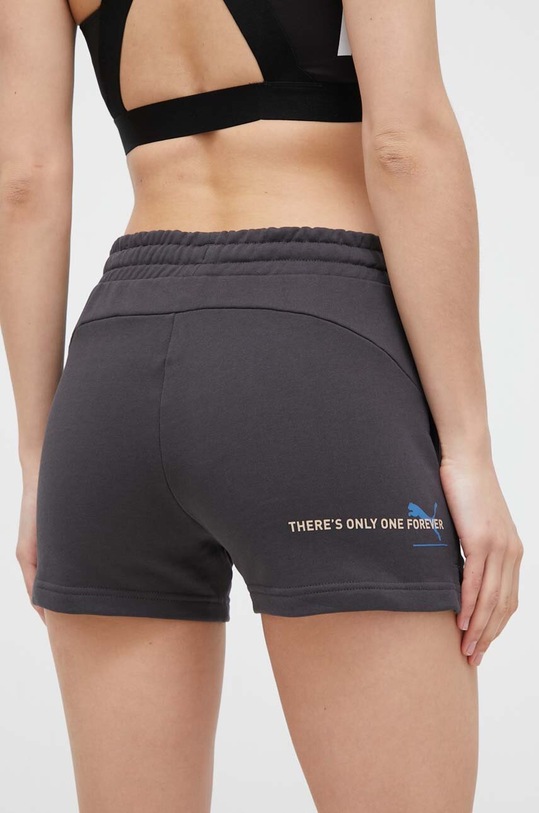 Oblečenie Bavlnené šortky Puma 673300 sivá