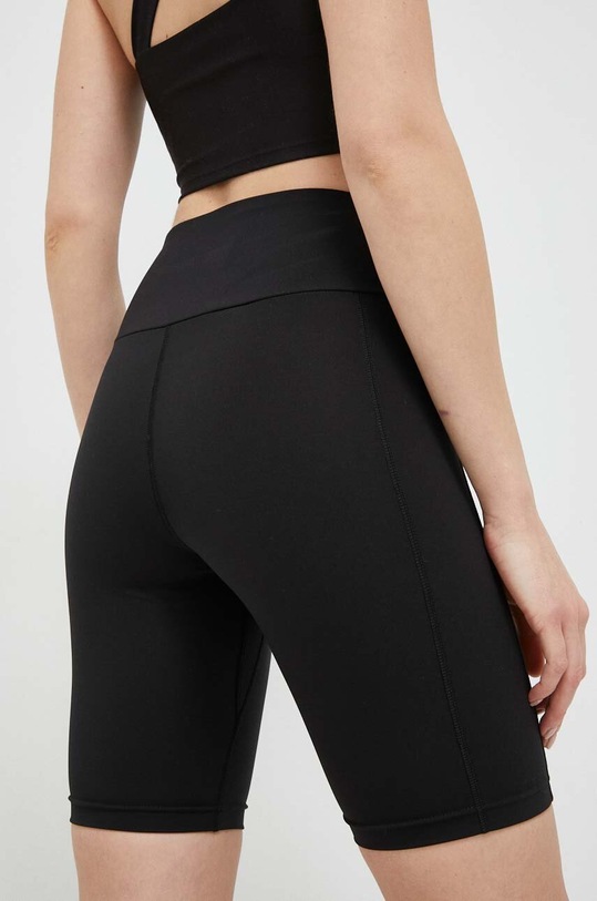 Îmbrăcăminte Fila pantaloni scurți de antrenament Rakanda FAW0340.SS23 negru