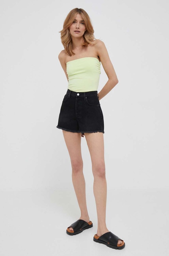 Rifľové krátke nohavice Sisley 4YO7L900T.800 čierna SS23