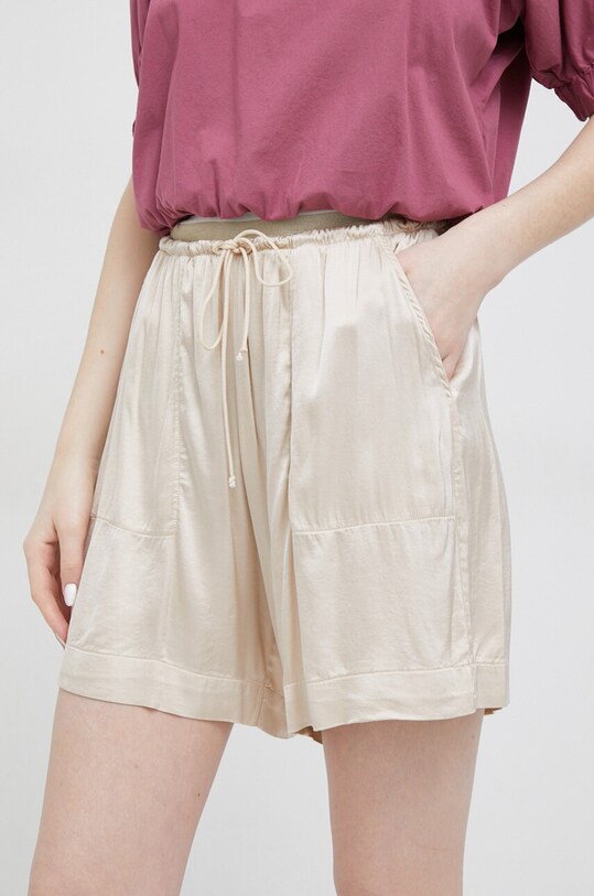 Deha pantaloni scurti D83508.75108 bej SS23