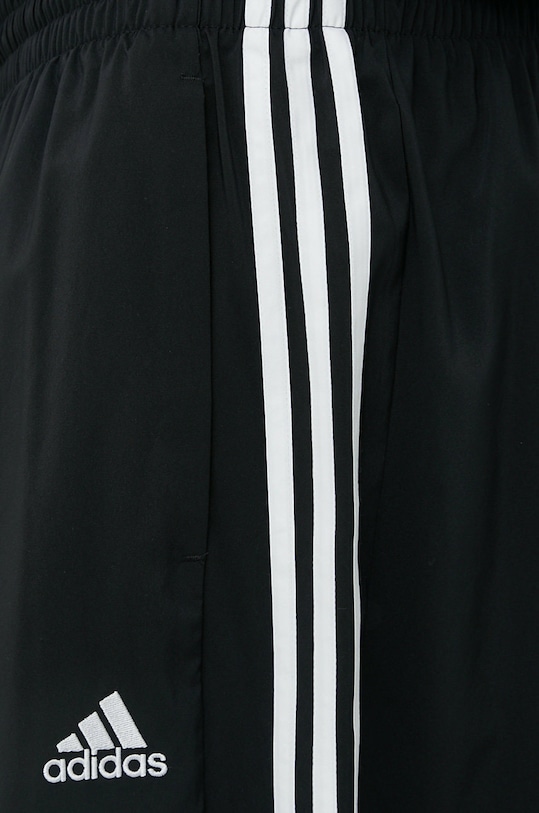 adidas pantaloni scurți de antrenament Essentials Chelsea negru IC1484