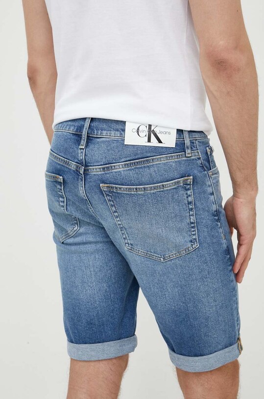 Îmbrăcăminte Calvin Klein Jeans pantaloni scurti jeans J30J322784.PPYX albastru