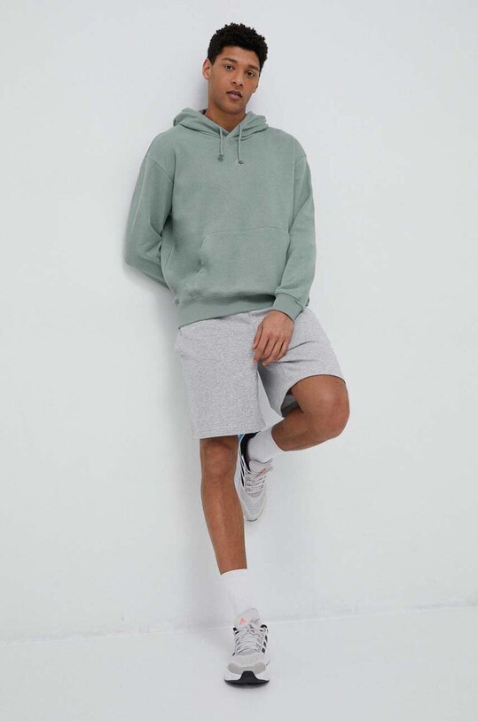 Памучен къс панталон adidas IC9816 сив SS24