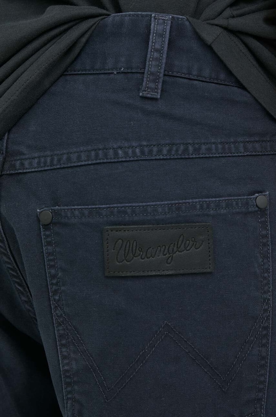 Βαμβακερό σορτσάκι Wrangler W16WDRXAE σκούρο μπλε