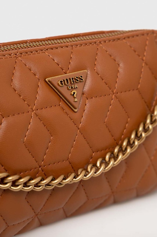 τσάντα Guess καφέ HWQB86.77720