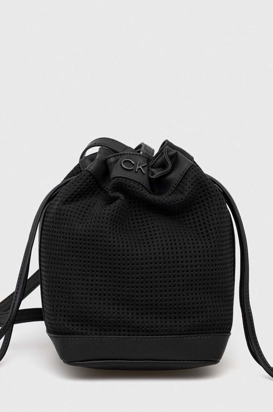 Calvin Klein kézitáska szintetikus bőr fekete K60K610636.PPYX