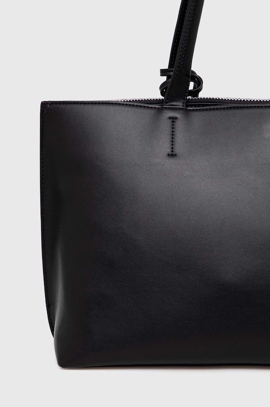Kiegészítők Calvin Klein kézitáska K60K610722.PPYX fekete