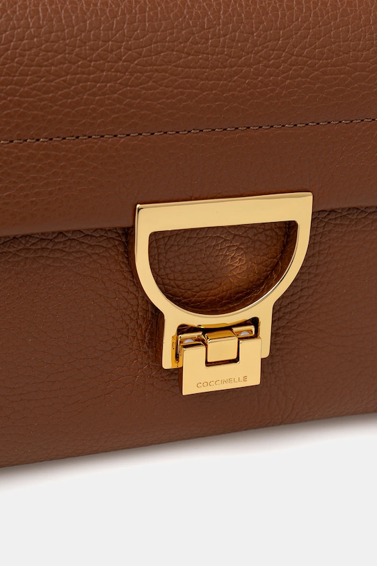 Δερμάτινη τσάντα Coccinelle Arlettis καφέ E1.ND8.55.B7.01