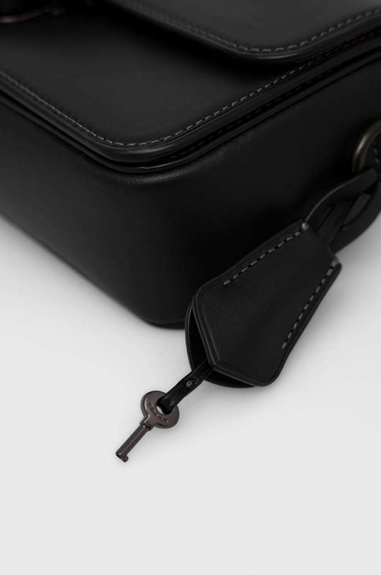 Кожаная сумочка Coach Studio Baguette чёрный CE331
