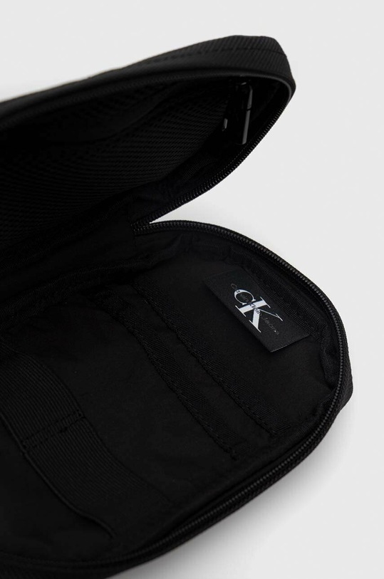 Calvin Klein Jeans kosmetyczka czarny K50K510427.PPYX