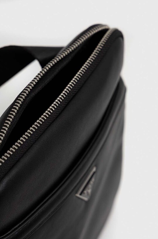 Сумка Guess HMSCAL.P3223 чёрный