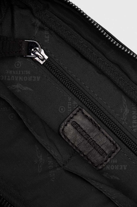 Kožená taška Aeronautica Militare AM309 čierna