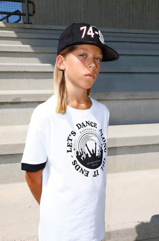 Sisley t-shirt bawełniany dziecięcy nadruk biały 3096X1034.G.SEASONAL