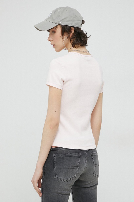 Одежда Футболка Tommy Jeans DW0DW14876.PPYX розовый