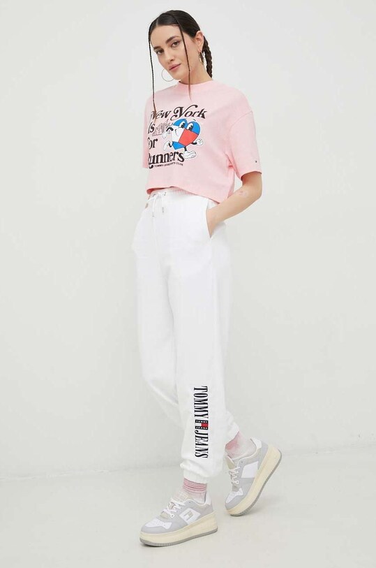 Βαμβακερό μπλουζάκι Tommy Jeans DW0DW14923.PPYX ροζ SS23