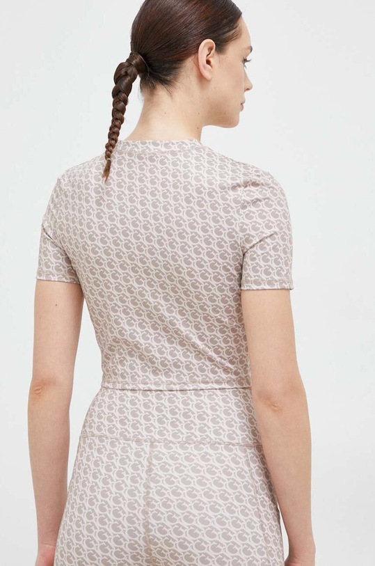 Одежда Футболка Guess V3GP18.MC03W коричневый