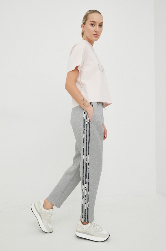 Bavlněné tričko adidas H49641 růžová SS23