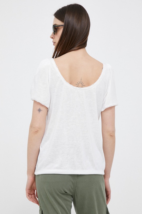 Ruházat Pepe Jeans t-shirt Petra PL505475.800 fehér