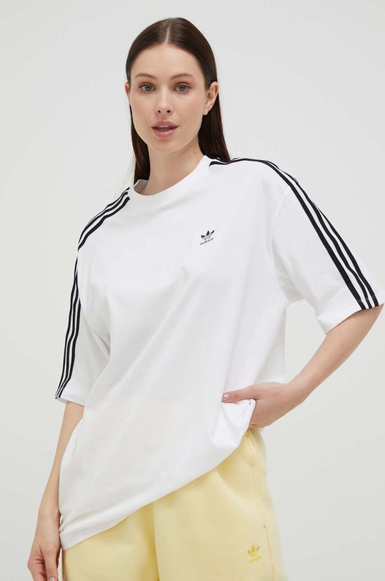 adidas Originals t-shirt bawełniany wzorzyste biały IB7451