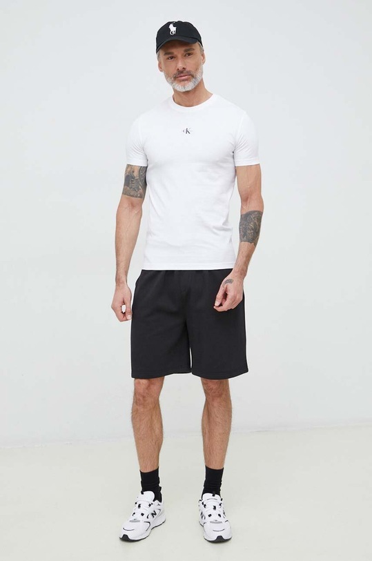 Памучна тениска Calvin Klein Jeans J30J322466.PPYX бял SS23