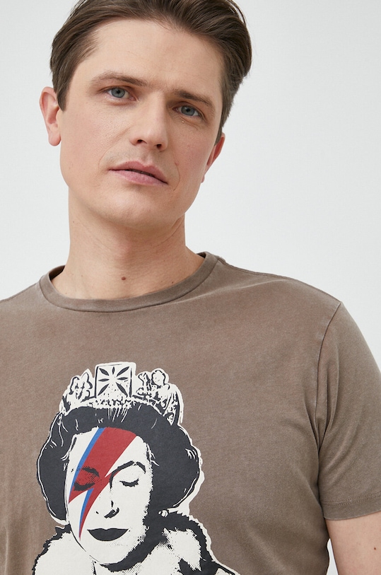 Guess t-shirt bawełniany x Banksy brązowy M3RI1U.KBDL0