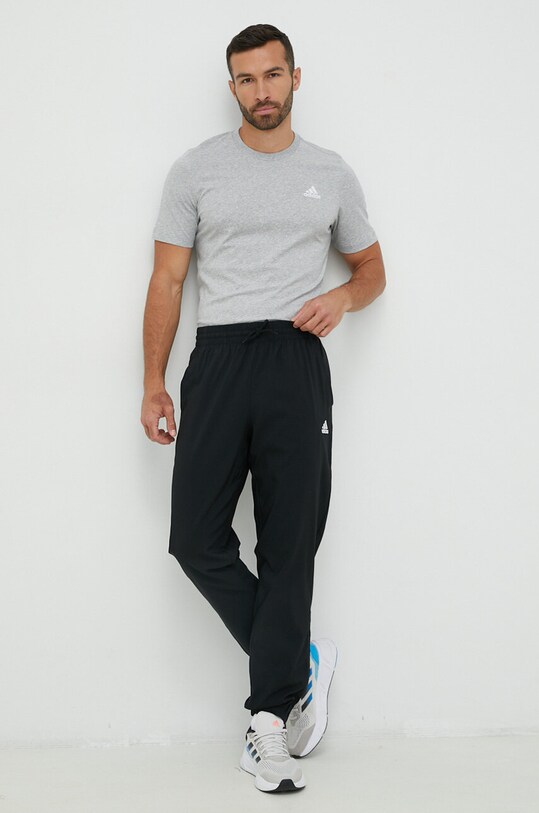 Памучна тениска adidas IC9288 сив SS23