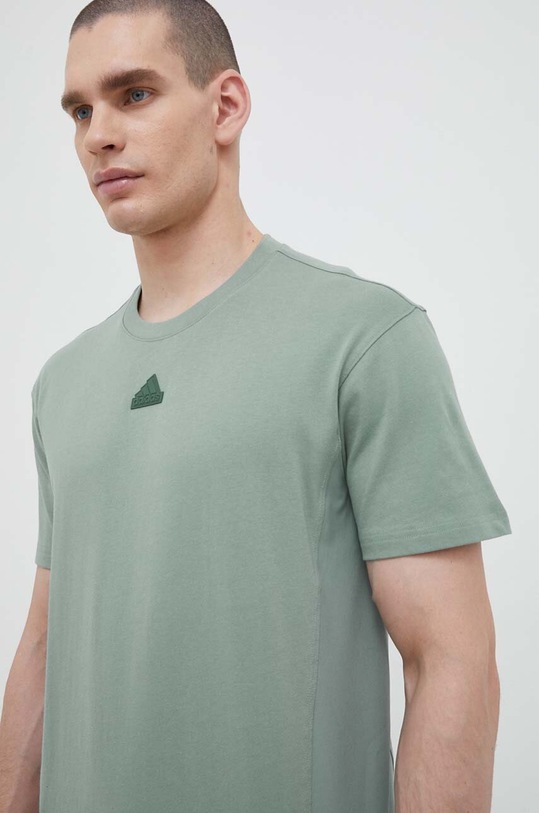 Бавовняна футболка adidas IC9732 зелений