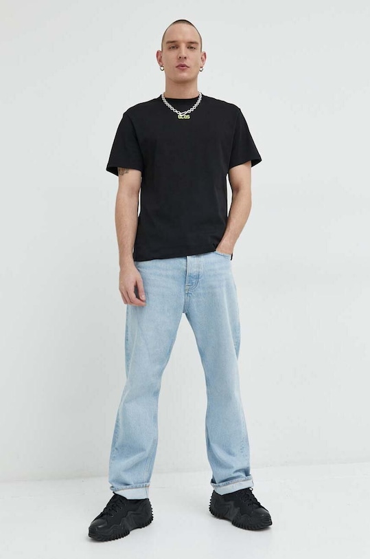 Βαμβακερό μπλουζάκι GCDS CC94M130103 μαύρο SS23