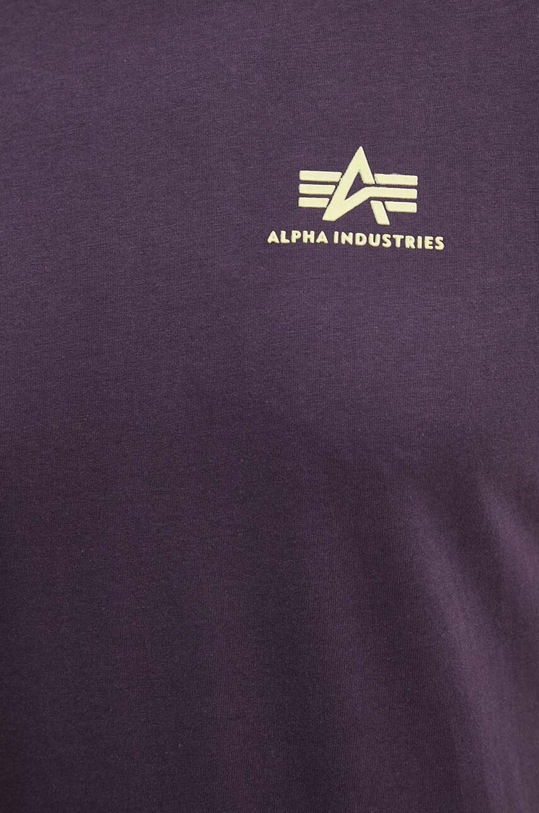 Хлопковая футболка Alpha Industries 188505.03 фиолетовой