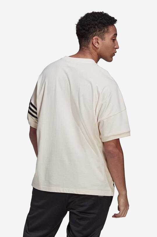 adidas Originals t-shirt bawełniany Adicolor Neuclassics HM1874 żółty AW23