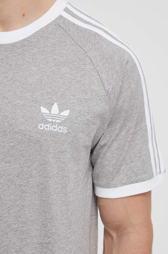 Памучна тениска adidas Originals Adicolor 3-Stripes IA4848 сив