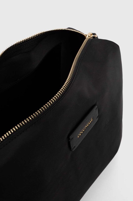 Kozmetična torbica Coccinelle črna E5.PVT.25.G0.01