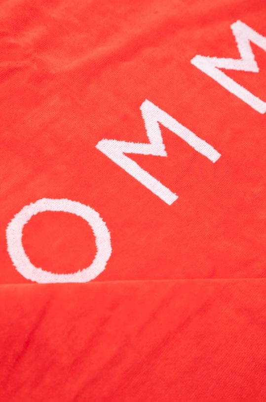 Bavlnený uterák Tommy Hilfiger UU0UU00074 červená SS24