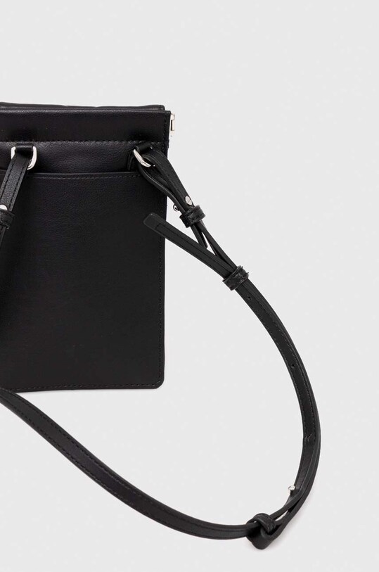 Calvin Klein telefontok fekete K60K611702