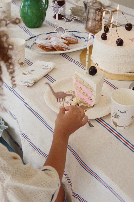 Konges Sløjd lumânări pentru aniversări 12-pack galben KS100778