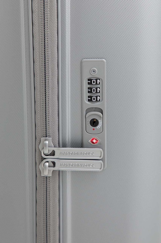 Mandarina Duck walizka D-DROP 2.0 76x36x33 cm srebrny P10KVV01