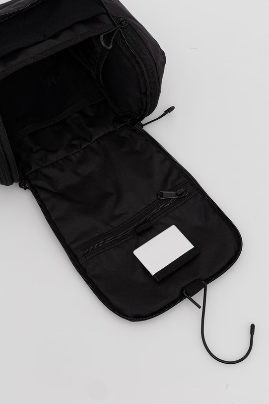 Jack Wolfskin kosmetyczka podróżna Wandermood czarny 8007861