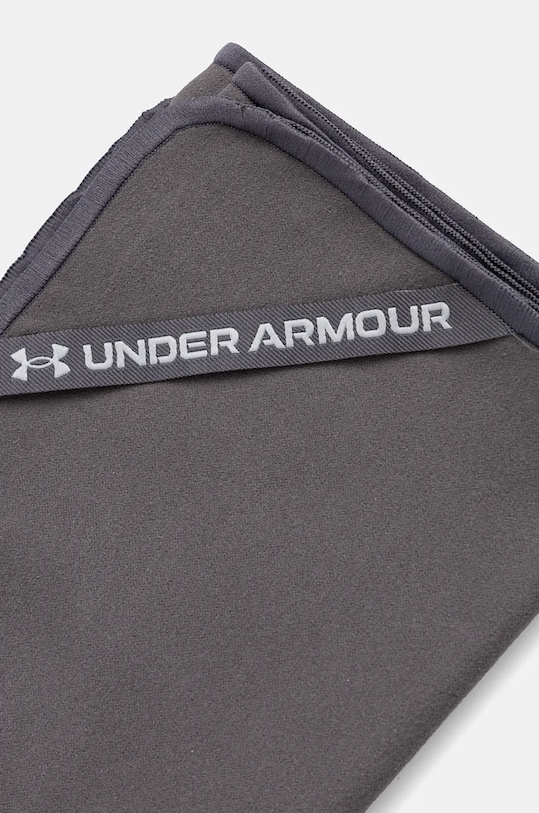 Ručník Under Armour 69 x 40 cm 1383490 šedá SS25