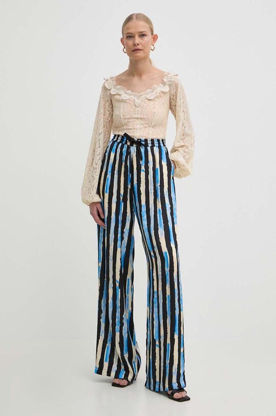 Guess bluza CAROL W4GP05.KC760 bej SS24