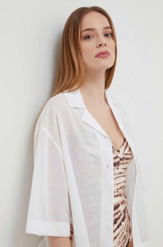 Памучна плажна риза Calvin Klein бял KW0KW02447