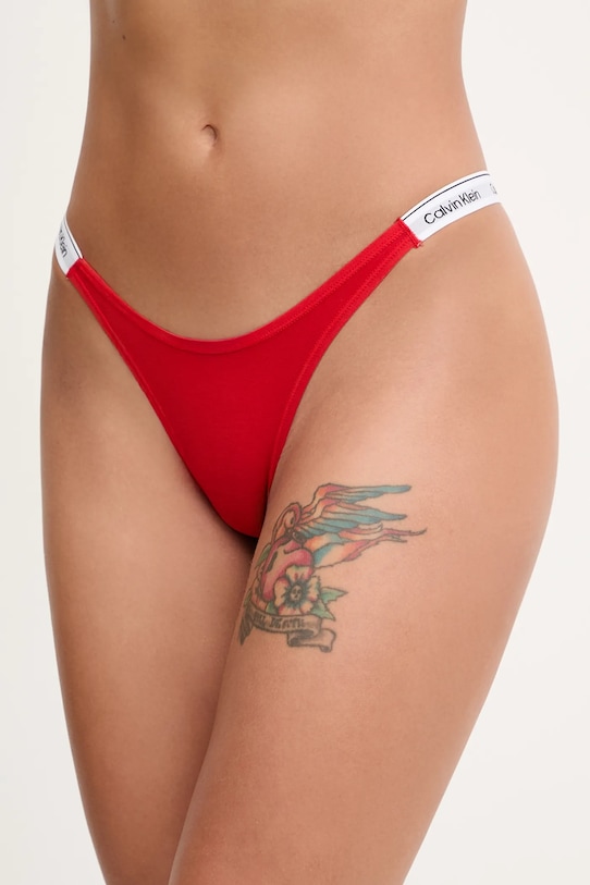 Стринги Calvin Klein Underwear трикотаж червоний 000QD5157E