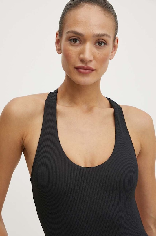 Nike jednoczęściowy strój kąpielowy Elevated Essential czarny NESSE278