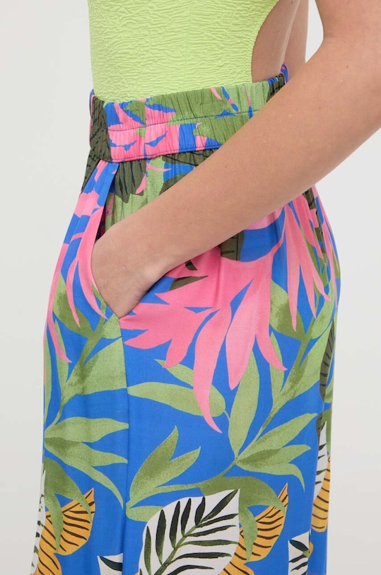 Hlače za plažu Desigual TROPICAL PARTY plava 24SWMW21