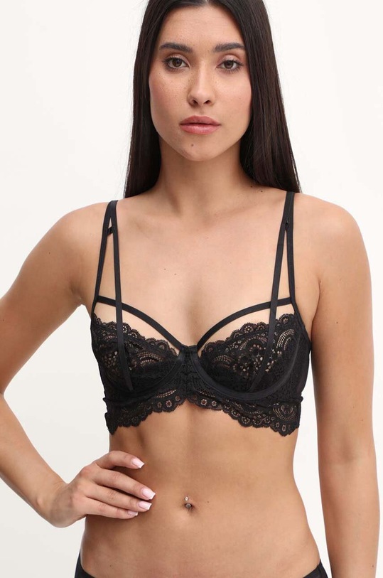 Scandale sutien negru BBC005