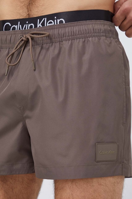 Calvin Klein szorty kąpielowe brązowy KM0KM00920
