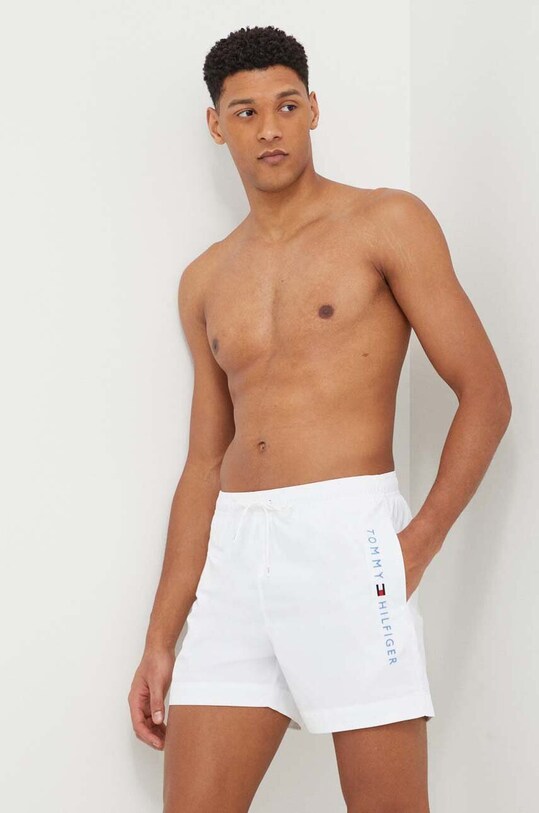 Plavkové šortky Tommy Hilfiger UM0UM03258 bílá SS25