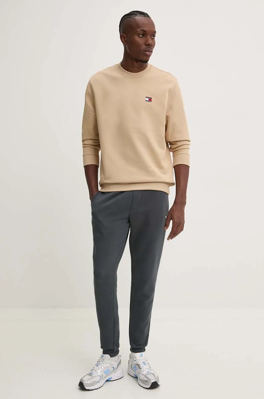 Bavlněná mikina Tommy Jeans DM0DM17986 hnědá AW24